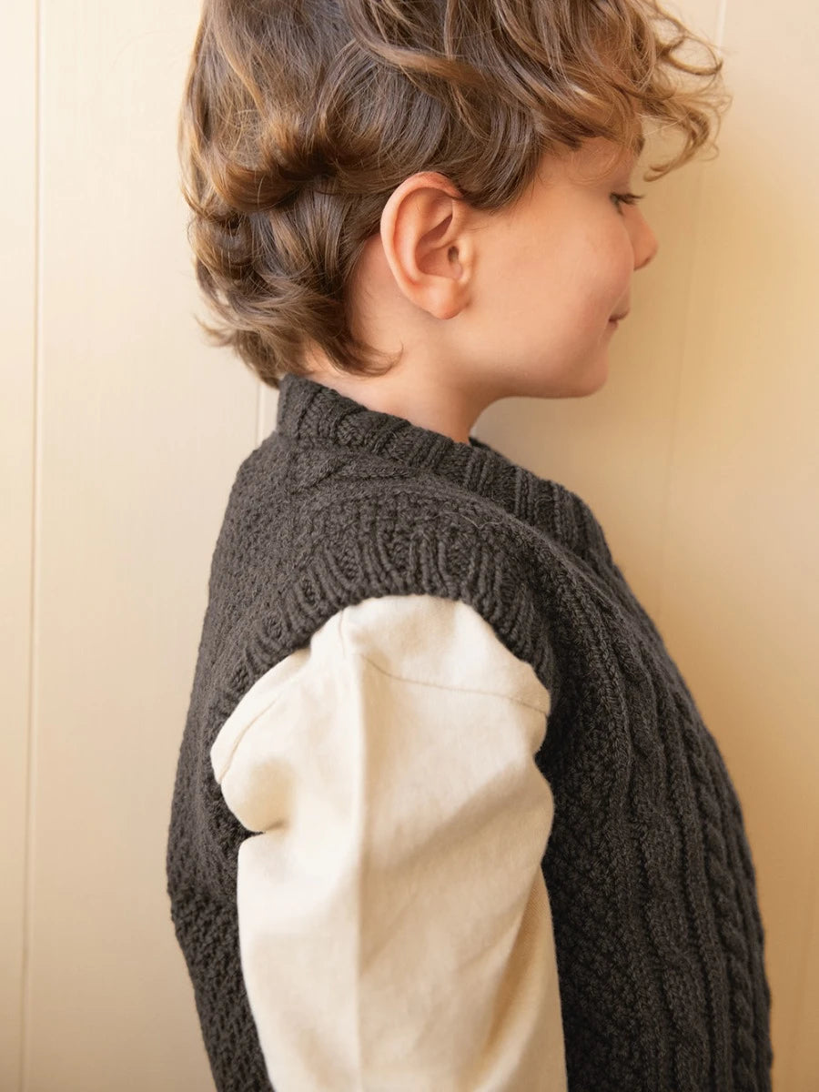 2501-03 Caspian Slipover Junior Papir Enkeltoppskrift Sandnes Garn