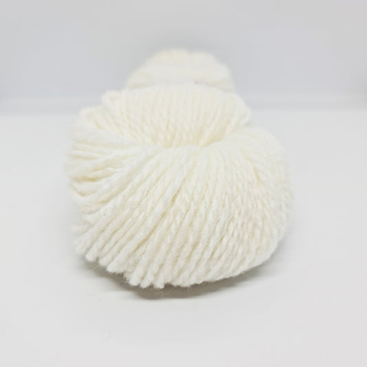 2701 Bleket Hvit Troll Hillesvåg