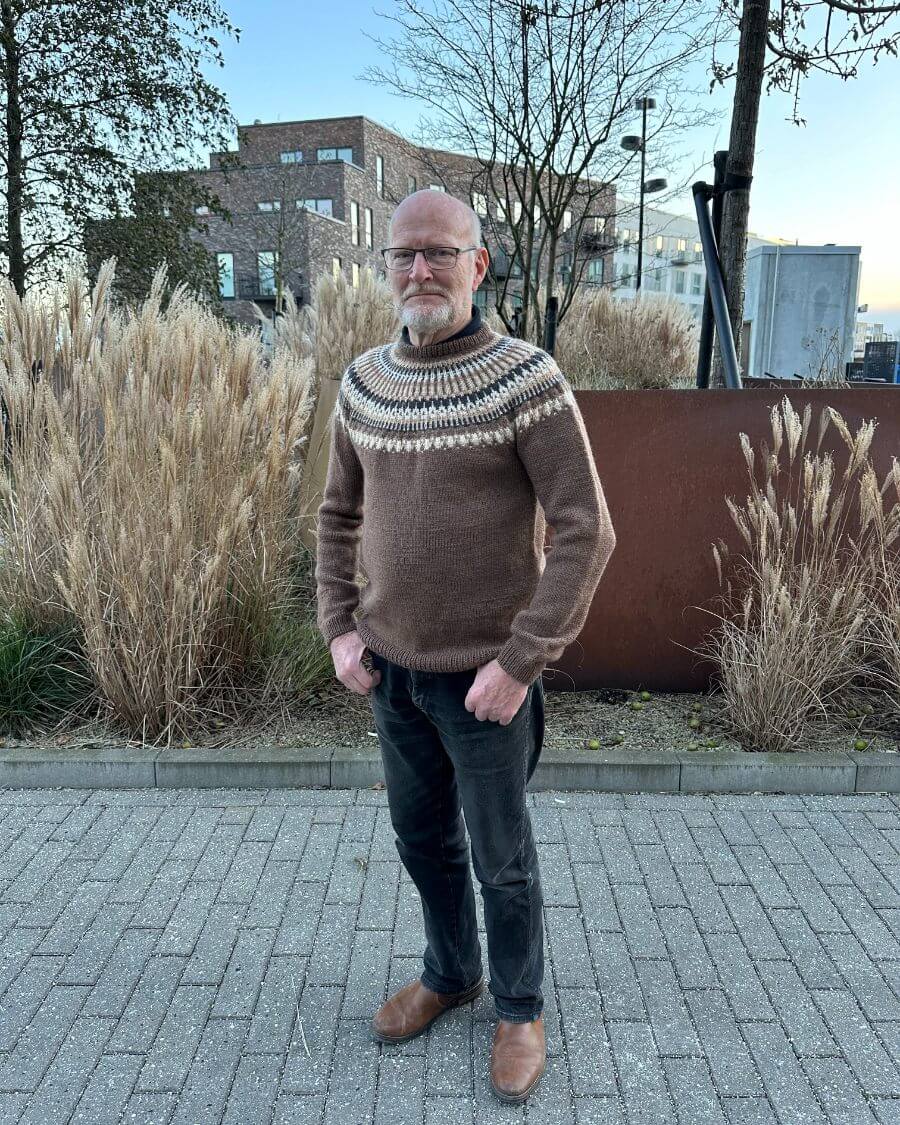 Celeste Sweater Man PetiteKnit