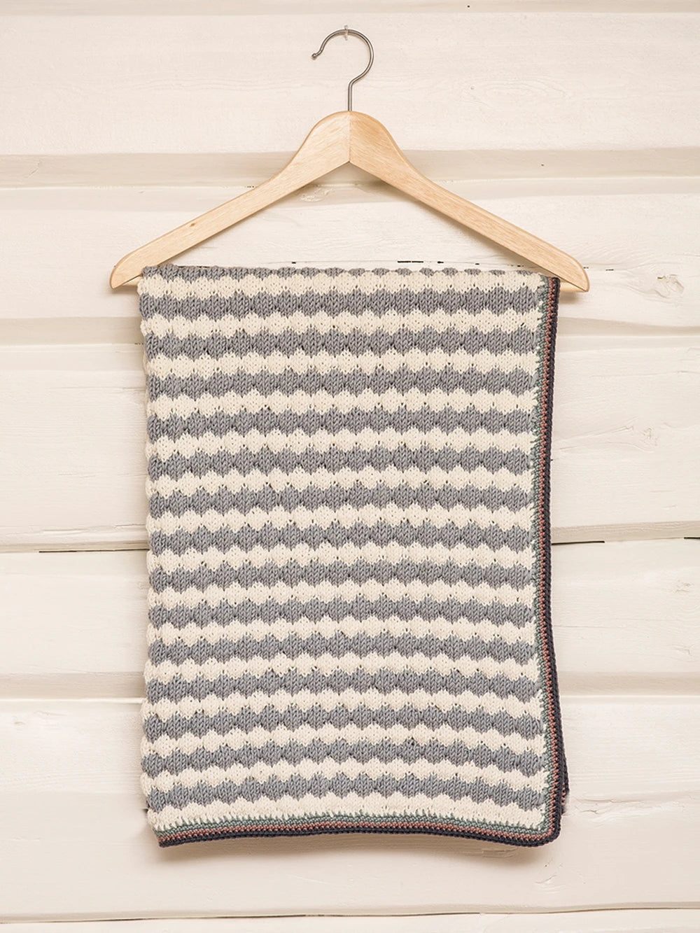 1404 Merinoull Oppskriftshefte Sandnes Garn