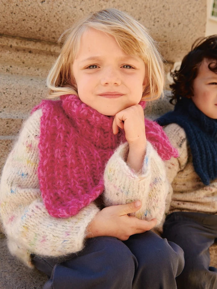 2408-10 Hannah Neck Junior Papir Enkeltoppskrift Sandnes Garn