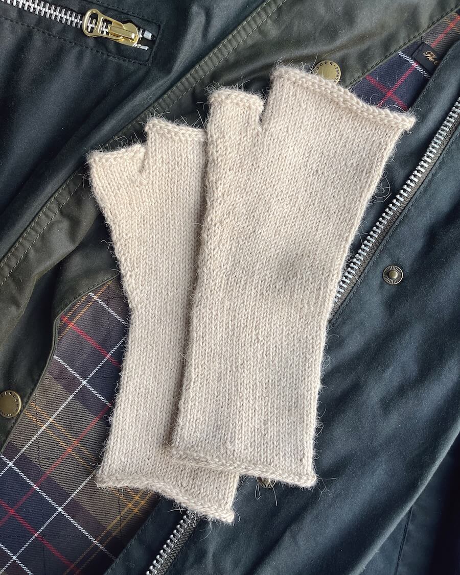 Penny Gloves PetiteKnit