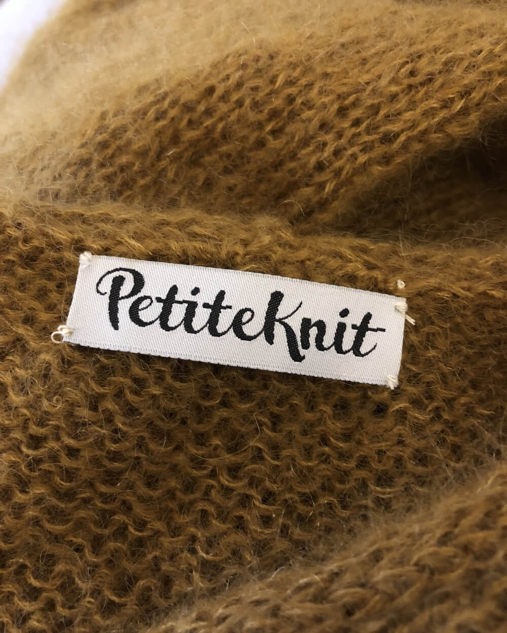 PetiteKnit Label